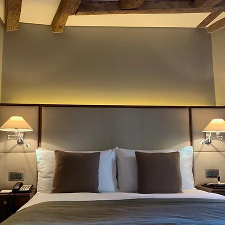 Les Armures Szálloda 5*